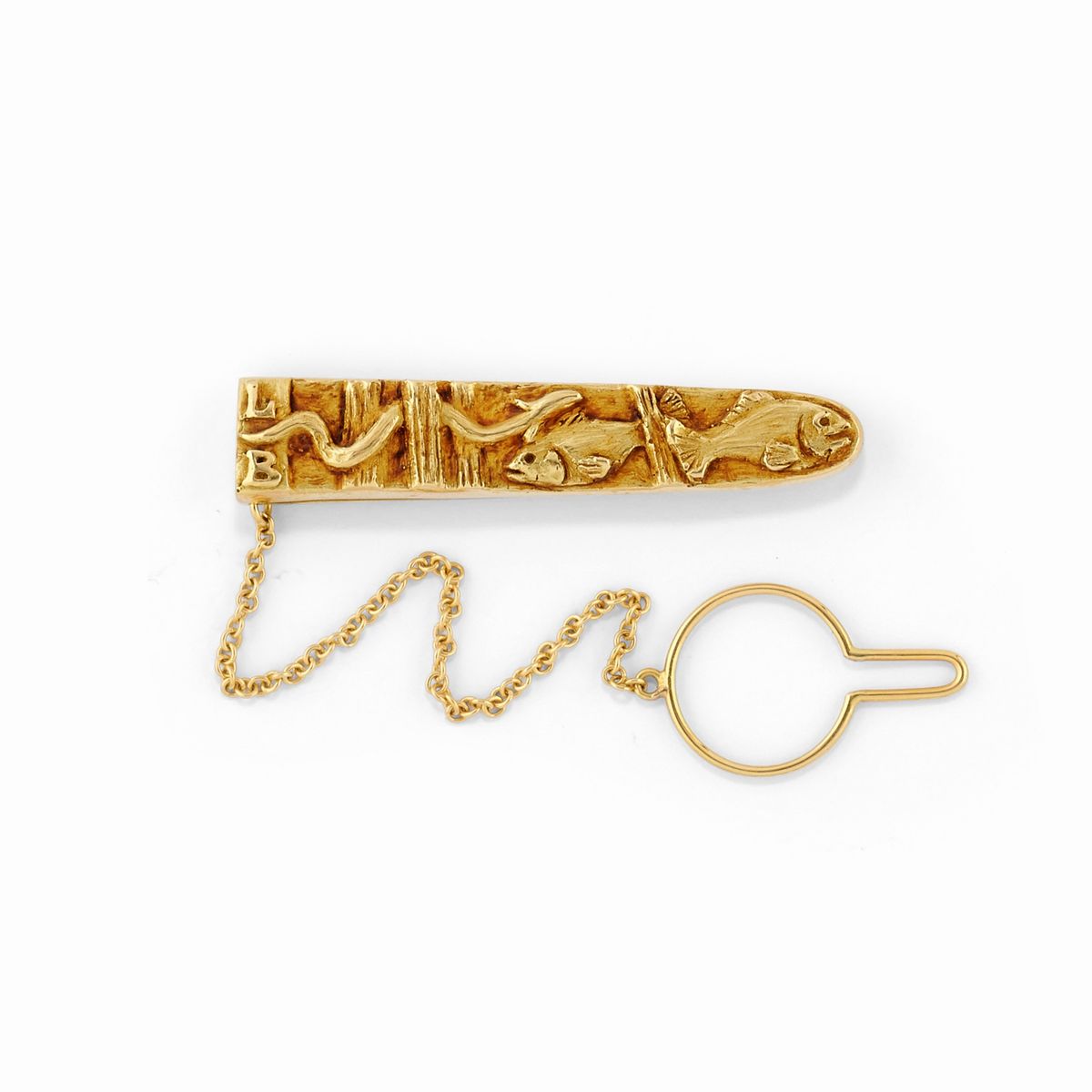 Fermacravatte e anello in oro giallo 18K, con scultura in alto rilievo