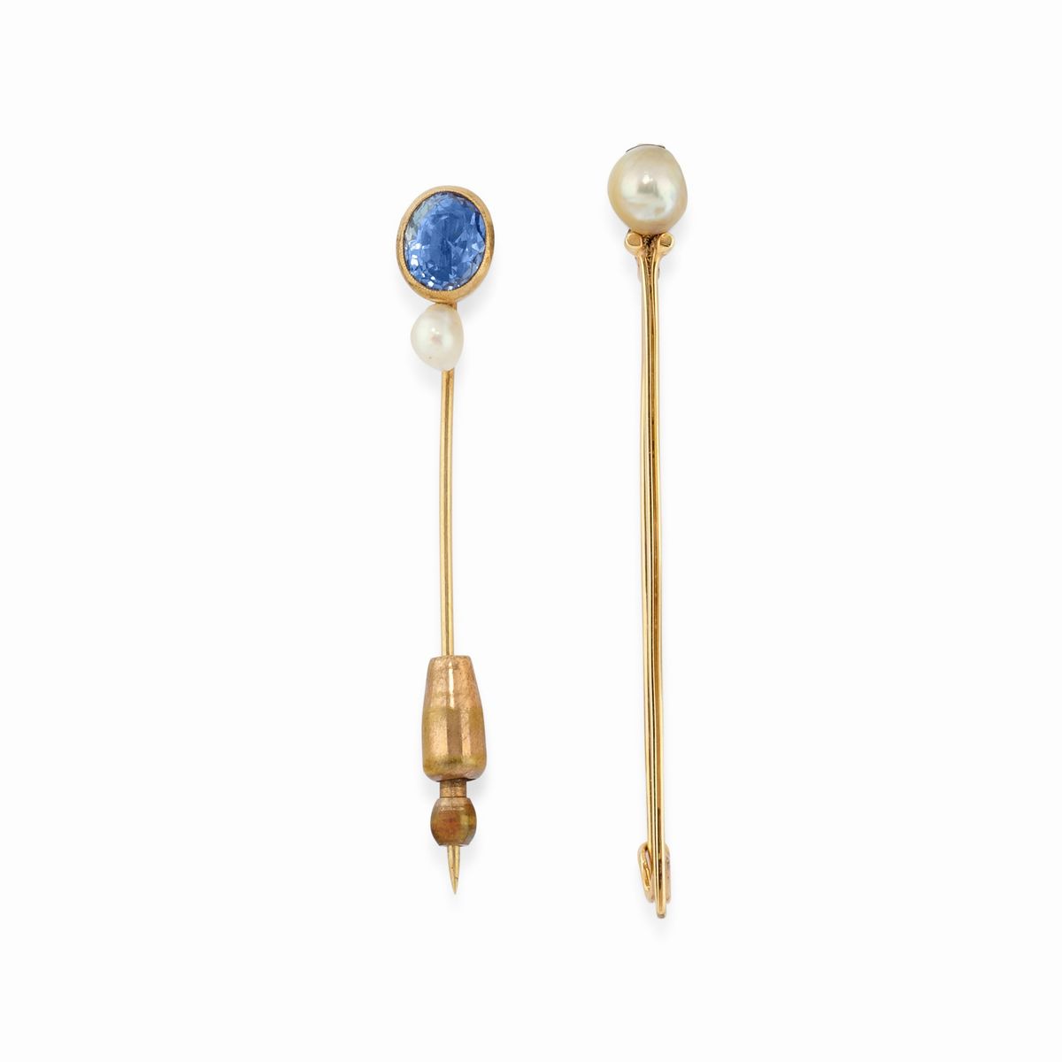 Due Spilloni e Anello in Oro Bianco e Giallo 18K con Perle, Zaffiri e Diamanti