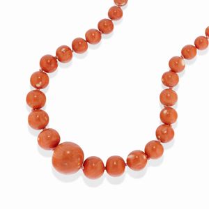 A coral necklace without clasp
