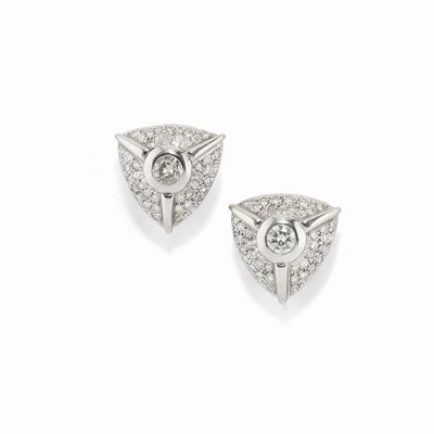 Orecchini in oro bianco 18K con diamanti, taglio brillante e huit huit