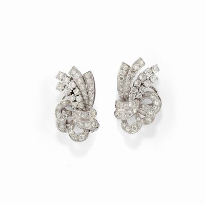 Orecchini in oro bianco 18K e platino con diamanti, circa 1950