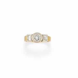  - Anello in oro bicolore 18K e diamanti