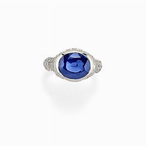 A 18K white gold, sapphire and diamond ring