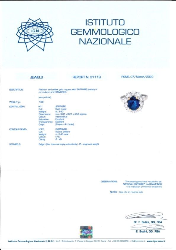 Bulgari - Anello in platino con zaffiro Ceylon ovale di ct 3,34 e diamanti taglio brillante