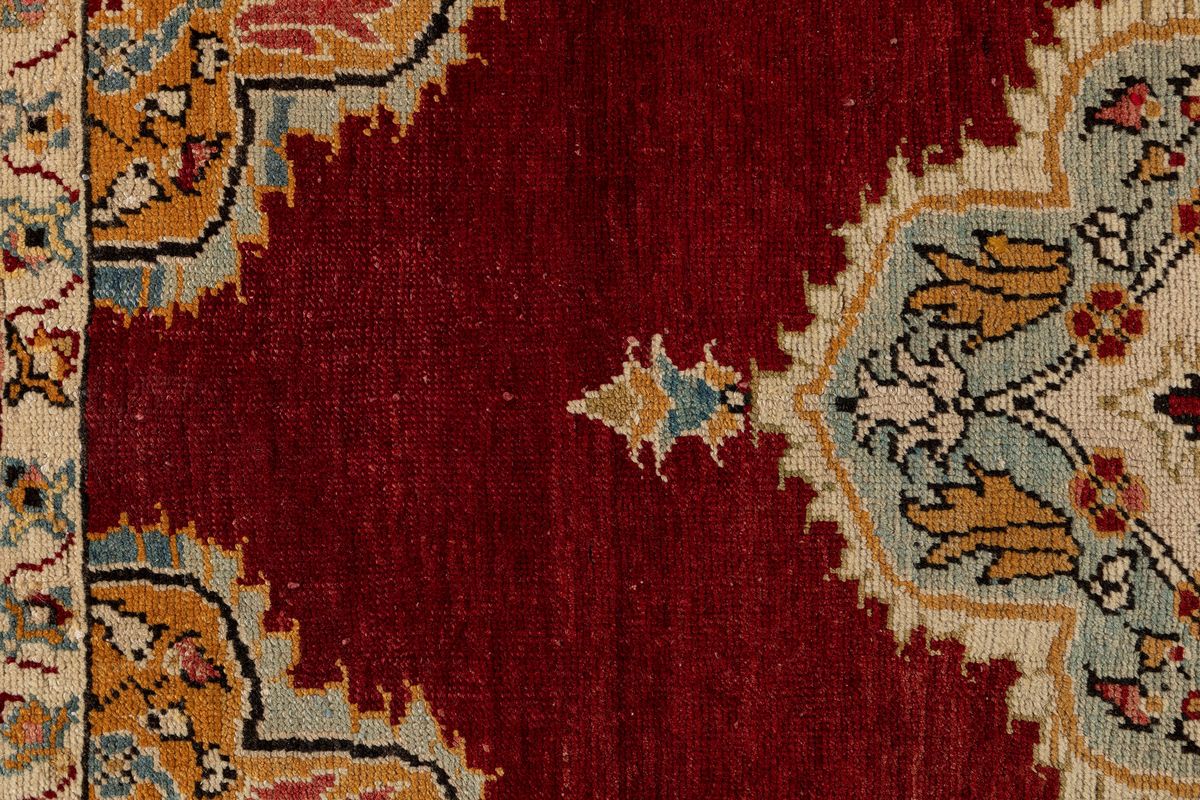 Tappeto Ortakoy, Anatolia centrale, metà XX secolo, lana su cotone