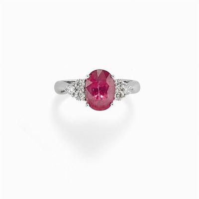 Anello in Oro Bianco 18k, Rubino e Diamanti