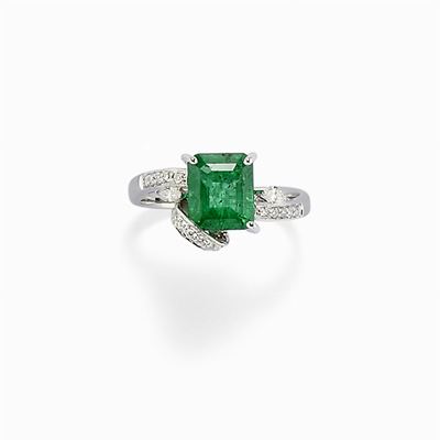 Anello in Oro Bianco 18k, Smeraldo e Diamanti