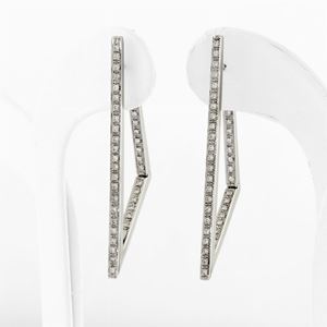 18K white gold and diamonds earrings