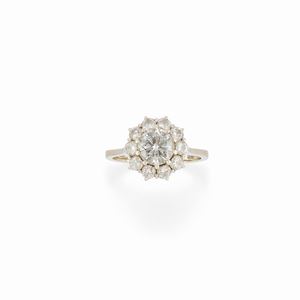  - Anello in oro bianco 18K e diamanti