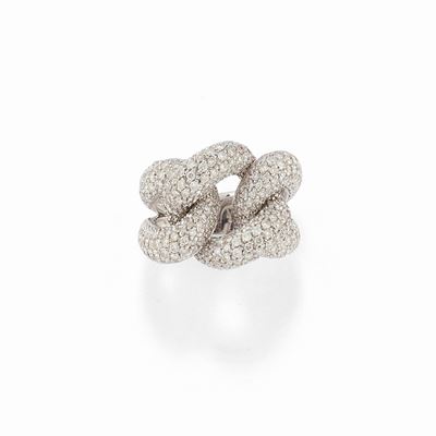 Anello in oro bianco 18K con diamanti taglio brillante