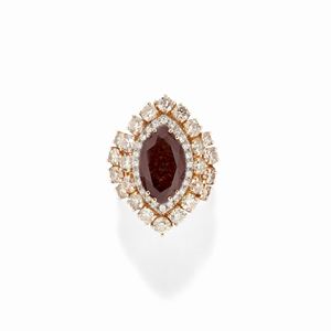  - Anello in oro rosa 18K e diamanti