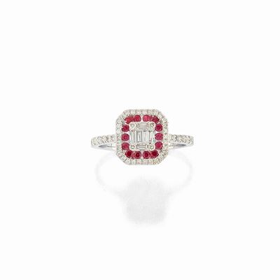 Anello, oro bianco 18K con rubini e diamanti