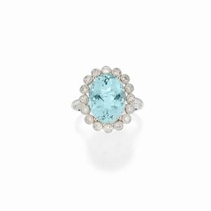  - Anello in oro bianco 18K con acquamarina e diamanti