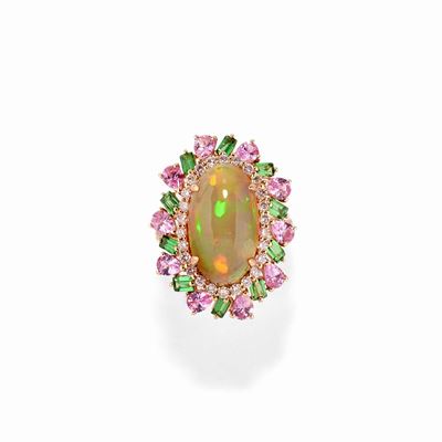 Anello in oro rosa 18K con opale cabochon, tsavoriti, diamanti e zaffiri rosa