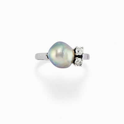 Anello in Oro Bianco 18k, Diamanti e Perla Coltivata