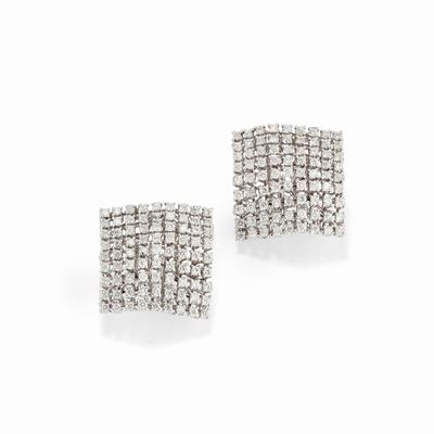 Orecchini in oro bianco 18K con diamanti taglio brillante, ct 3,50