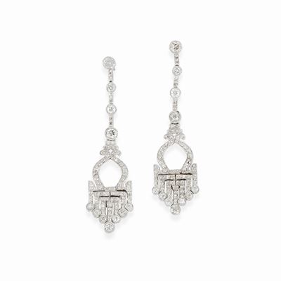 Orecchini in oro bianco 18K con diamanti taglio huit-huit