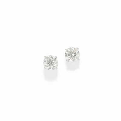 Orecchini in oro bianco 18K con diamanti taglio brillante