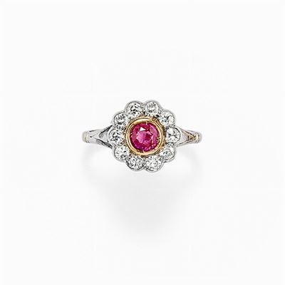 Anello in Oro Bianco 18k, Diamanti e Rubino