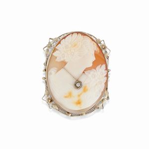 Spilla-pendente in oro 9K e cammeo