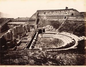 Pompei, Teatro tragico