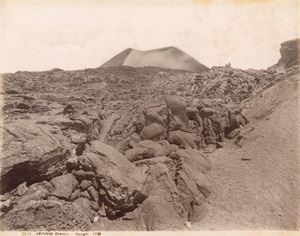 Vesuvio Cratere maggio 1881 ; Napoli, Eruzione del Vesuvio, cratere 1892