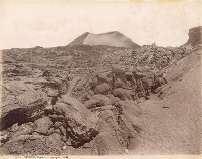 Vesuvio Cratere Maggio 1881 ; Napoli, Eruzione del Vesuvio, Cratere 1892