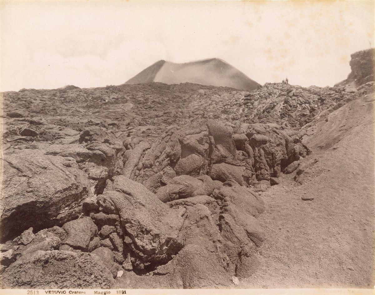 Giorgio Sommer - Vesuvio Cratere Maggio 1881 ; Napoli, Eruzione del Vesuvio, Cratere 1892