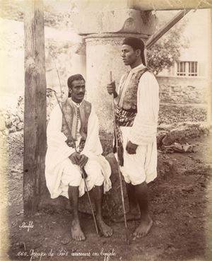 Groupe de Sais Coureurs en Egypte