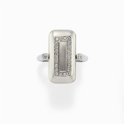 Anello in Oro Bianco 18k e Diamanti