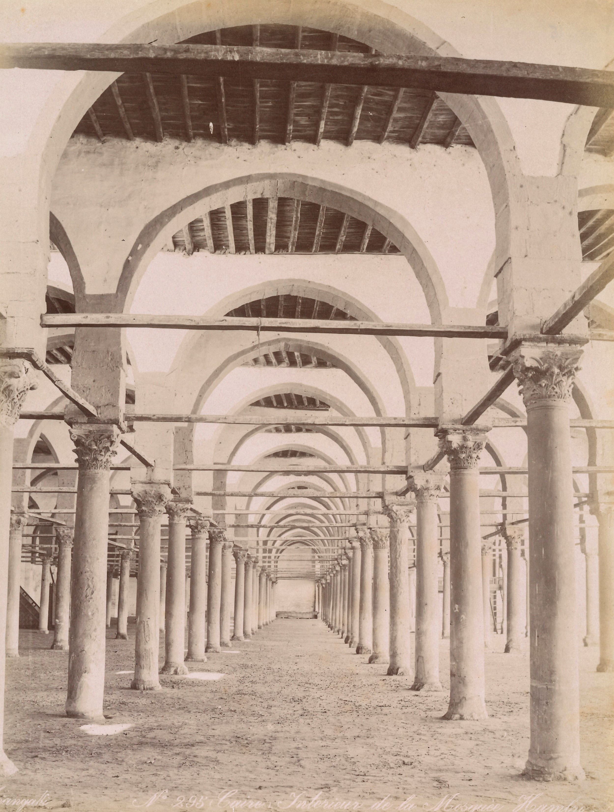George & Constantine Zangaki - Mosquee Saida Zeynab Caire ; Mosquee Sultan Hassan ; Caire, Interi...