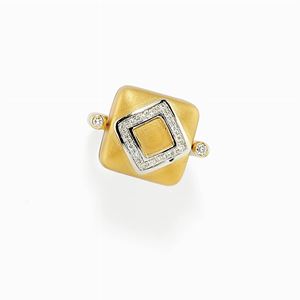 Anello in oro 18k, diamanti e rubini