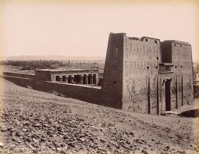 Edfou: Vue Gènèrale Du Temple