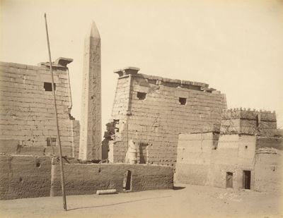 Luxor, Obelisque Et Pylone De Ramses