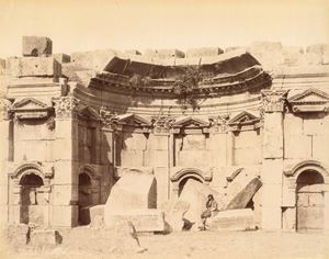 Balbek, Chambre carr&eacute;e