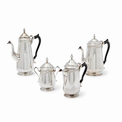 Servizio da tè e caffè in argento, Firenze, XX secolo, composto da caffettiera, teiera, lattiera ...