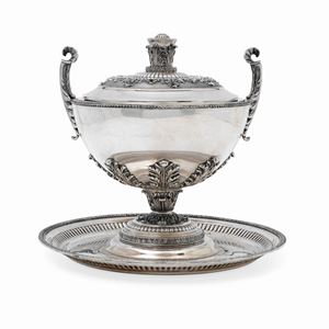 A silver tureen with tray, Milan 20th Century