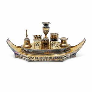 A gold plated inkwell, 20th Century