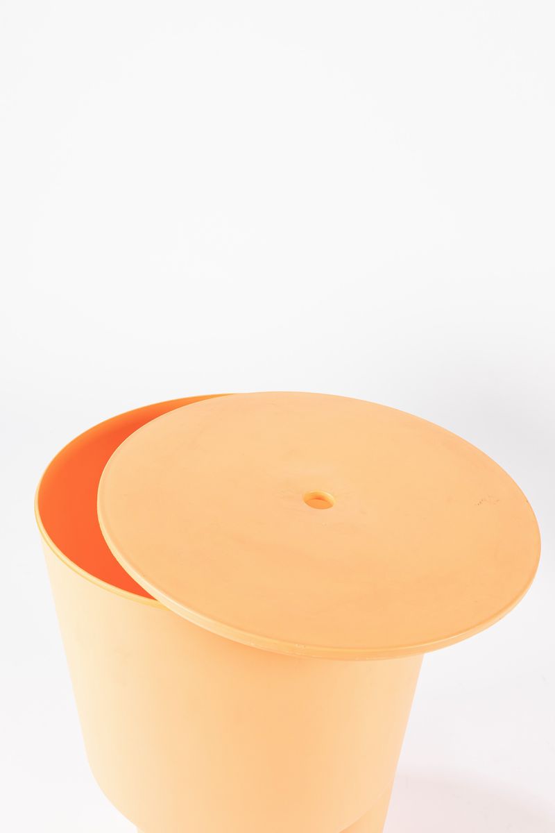 Philippe Starck - Bubu - Sgabelli contenitori in plastica
