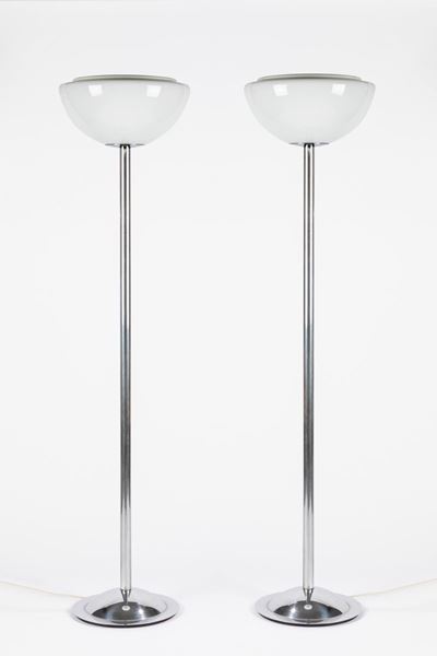 Lampade da terra, metallo e diffusore in vetro, h 166 cm
