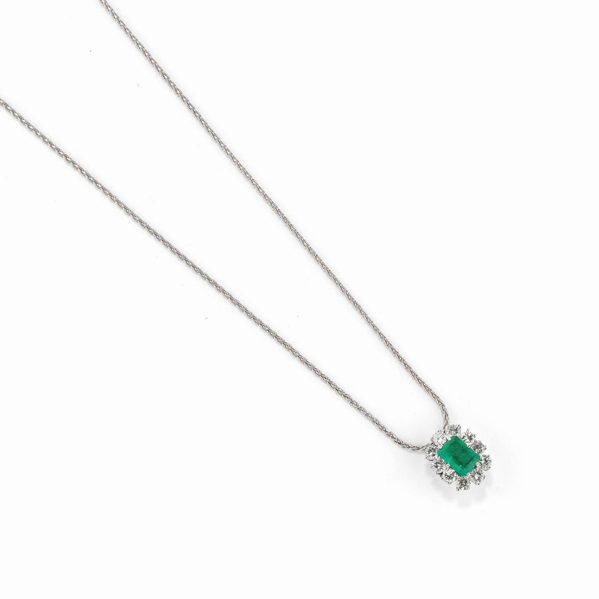 Collane in oro bianco 18K con diamanti, smeraldo e zaffiro