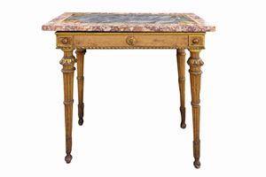 Console laccata e dorata Luigi XVI, con piano in marmo, fine del secolo XVIII