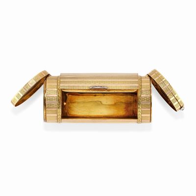 Scatola cilindrica con orologio, oro bicolore 18K e diamanti, inizio XX secolo
