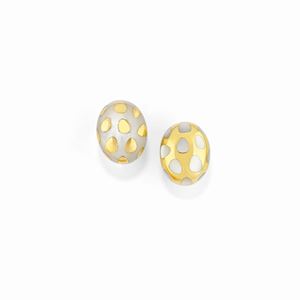 A 18k yellow gold and mother-of-pearl earclips, with bag