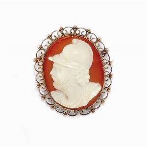 A 18K rose gold and cameo brooch