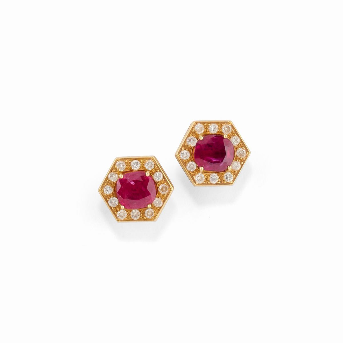 Gemondo Orecchini Pendenti In Oro Giallo 9ct Con Rubino Naturale 0.98ct E Diamante