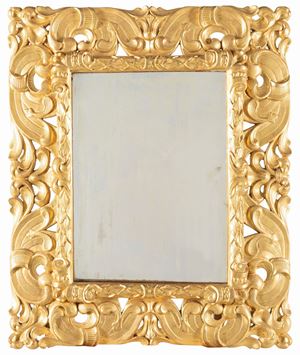 Specchiera in legno intagliato e dorato, fine secolo XVII - inizi secolo XVIII