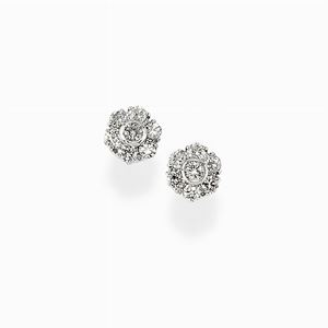 A 18K white gold and diamond earrings