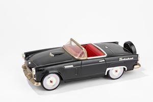 Fifties Type 1956 Thunderbird car