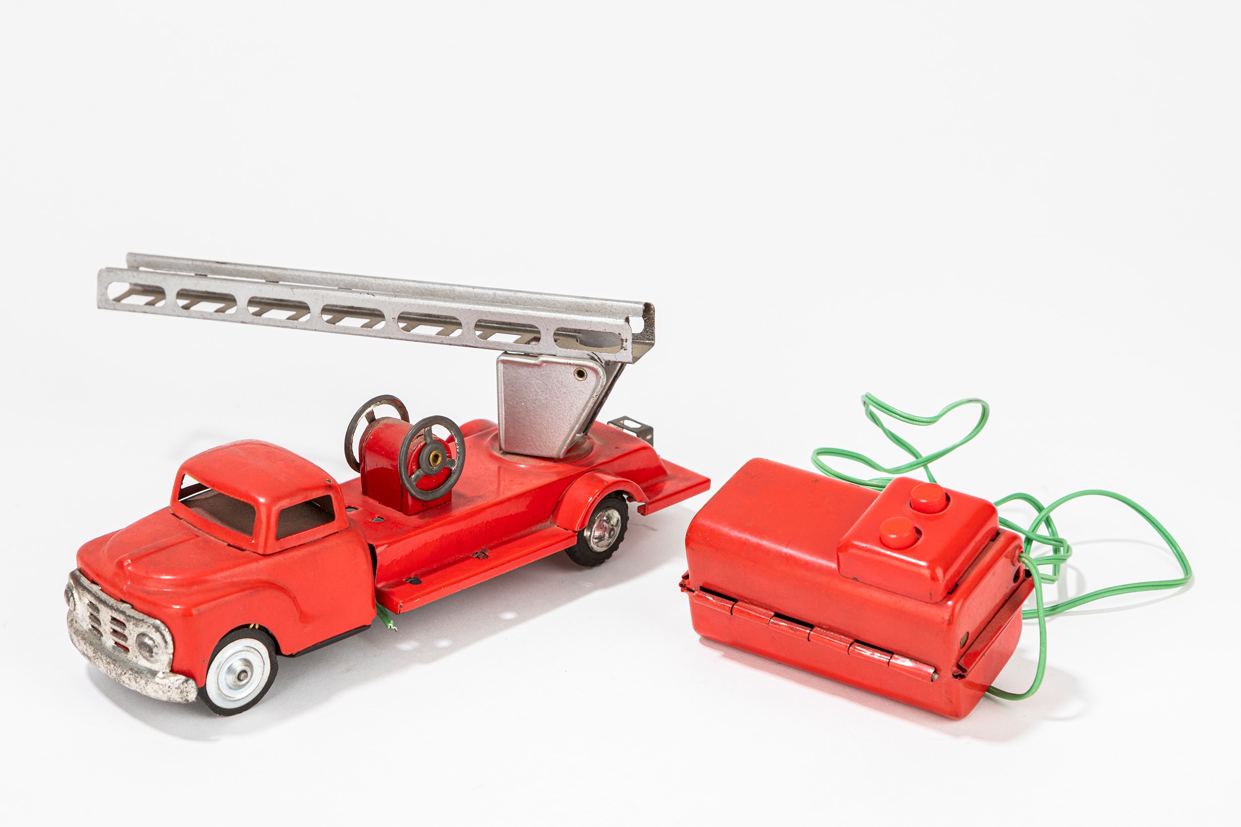 Camion pompieri con scala e telecomando